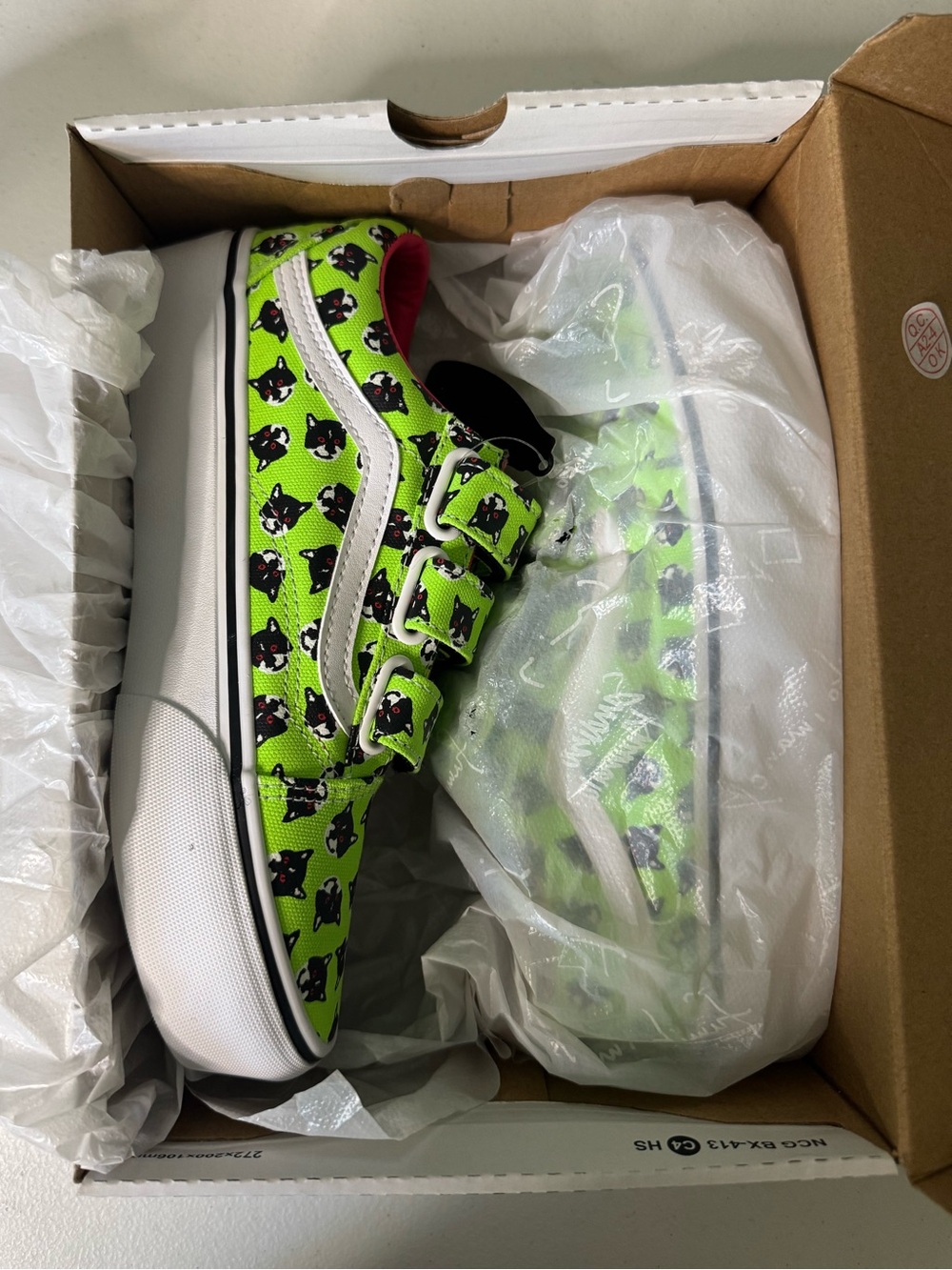 Neon Green Cat Print Velcro Vans (5Y/6.5W)